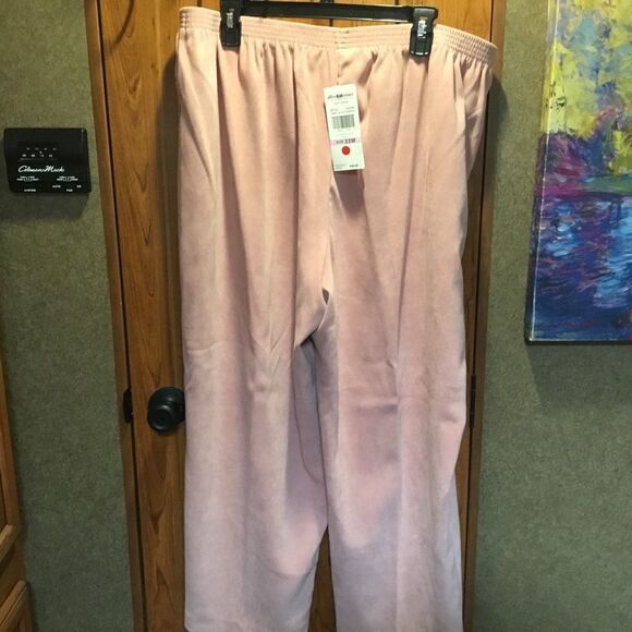 NWT Alfred Dunner Soft Pink Slacks Size 22W - Picture 8 of 10